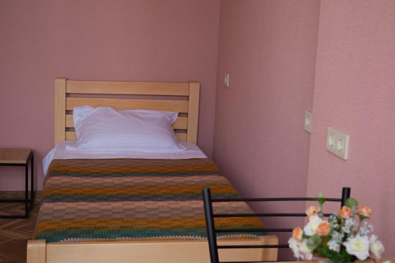 Sunflower Hotel Τυφλίδα Εξωτερικό φωτογραφία